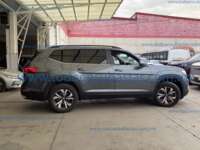 Volkswagen Teramont 2024 5p Trendline L4/2.0/T Tiptronic IMG_7160