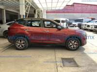 Kia Seltos 2021 5p GT Line L4/1.4 Turbocargado GDI DCT 2021 Kia Seltos Ingreso Exteriores 3