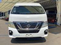 Nissan Urvan 2021 4p Amplia L4/2.5 Man Ventanas P/Seg 2021 Nissan Urvan Ingreso Exteriores 1