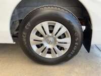 Nissan Urvan 2021 4p Amplia L4/2.5 Man Ventanas P/Seg 2021 Nissan Urvan Venta Llantas 4