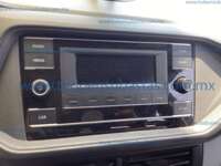 Volkswagen T-Cross 2020 5p Trendline L4/1.6 Tiptronic 2020 Volkswagen T-Cross Ingreso Interiores 8