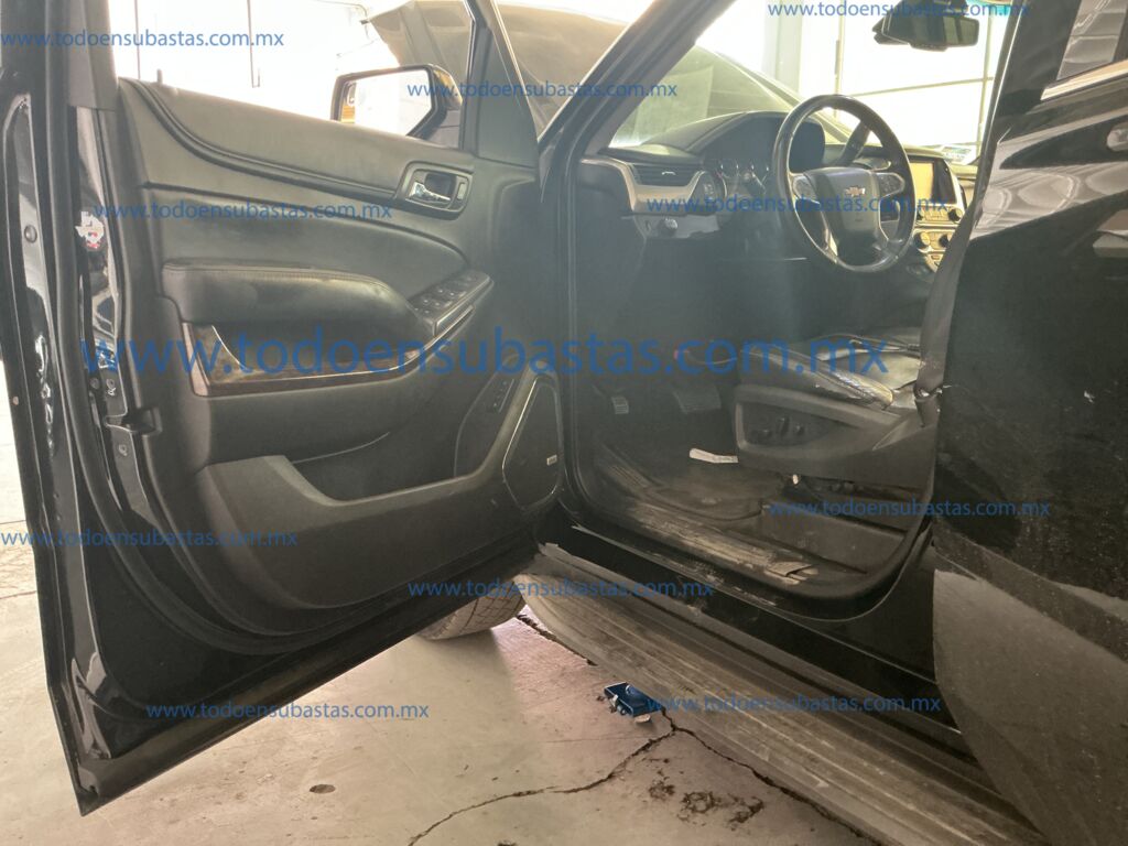 Chevrolet Suburban 2016  2016 Chevrolet Suburban Ingreso Interiores 0