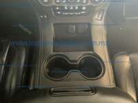 Chevrolet Suburban 2016 5p LT V8/5.3 Aut Piel 2da Cubo 2016 Chevrolet Suburban Ingreso Interiores 16