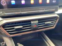 Cupra León 2023  2023 Cupra León Ingreso Interiores 12