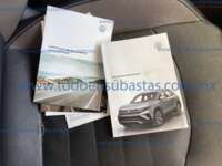 Volkswagen Taos 2022 5p Highline L4/1.4/T Tiptronic IMG_4232