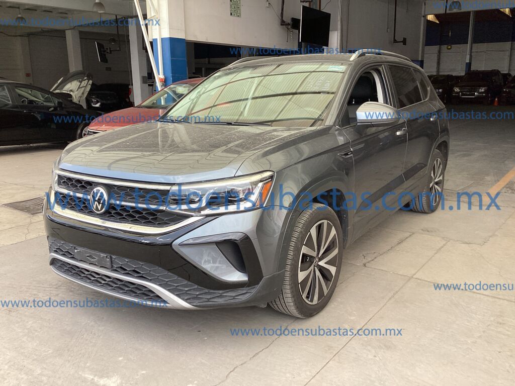 Volkswagen Taos 2022 5p Highline L4/1.4/T Tiptronic IMG_4192