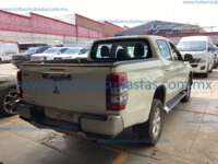Mitsubishi L200 2022 4p GLX Doble Cabina L4/2.4 Man 2022 Mitsubishi L200 Ingreso Exteriores 4