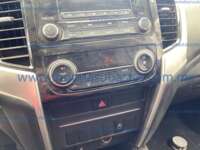 Mitsubishi L200 2022 4p GLX Doble Cabina L4/2.4 Man 2022 Mitsubishi L200 Ingreso Interiores 9