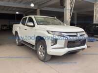 Mitsubishi L200 2022 4p GLX Doble L4/2.5/T Diesel Man 4x4 IMG_7420