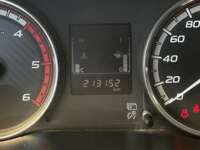 Mitsubishi L200 2022 4p GLX Doble L4/2.5/T Diesel Man 4x4 2022 Mitsubishi L200 Venta Interiores 3