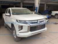 Mitsubishi L200 2022 4p GLX Doble Cabina L4/2.4/T Diesel Man 4X4 IMG_4309