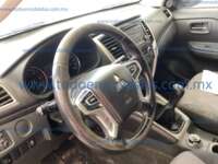 Mitsubishi L200 2022 4p GLX Doble Cabina L4/2.4/T Diesel Man 4X4 IMG_4317
