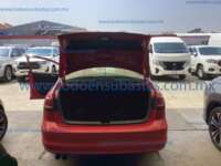 Volkswagen Jetta 2017 4p L4/2.0 Man IMG_4430