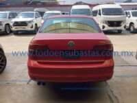 Volkswagen Jetta 2017 4p L4/2.0 Man IMG_4406