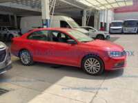 Volkswagen Jetta 2017 4p L4/2.0 Man IMG_4404