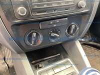 Volkswagen Jetta 2017 4p L4/2.0 Man IMG_4419