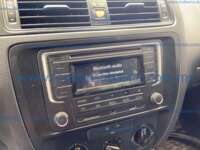 Volkswagen Jetta 2017 4p L4/2.0 Man IMG_4418