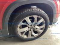 Volkswagen Taos 2024 5p Comfortline Plus L4/1.4/T Tiptronic IMG_4948