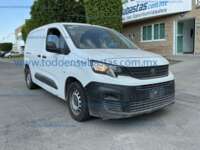 Peugeot Partner 2021 5p L4/1.6/T Diesel Man 2021 Peugeot Partner Ingreso Exteriores 3