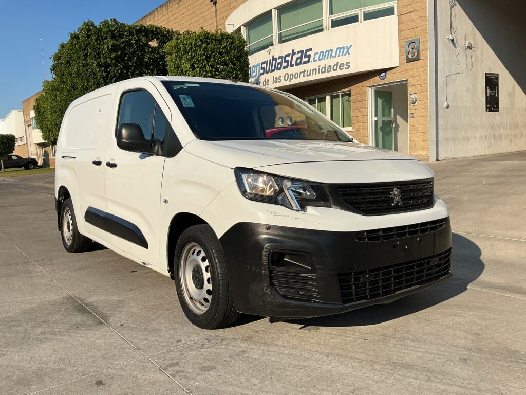 Peugeot Partner 2021 5p L4/1.6/T Diesel Man 2021 Peugeot Partner Venta Exteriores 3