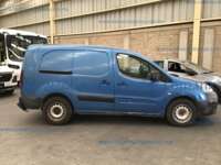 Peugeot Partner 2019 5p L4/1.6/T Diesel Man 2019 Peugeot Partner Ingreso Exteriores 4