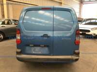 Peugeot Partner 2019 5p L4/1.6/T Diesel Man 2019 Peugeot Partner Ingreso Exteriores 6