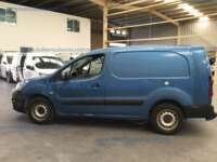 Peugeot Partner 2019 5p L4/1.6/T Diesel Man 2019 Peugeot Partner Ingreso Exteriores 8