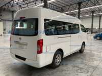 Nissan Urvan Pasajeros 2023 4p L4/2.5 Man 12/Pas Paq. Seg. 2023 Nissan Urvan Pasajeros Ingreso Exteriores 5