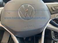 Volkswagen Taos 2023 5p Comfortline L4/1.4/T Tiptronic IMG_7496