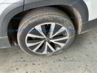 Volkswagen Taos 2023 5p Comfortline L4/1.4/T Tiptronic IMG_4483