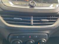 Chevrolet Onix 2021 4p LS L3 1.0/T Man	 IMG_7596