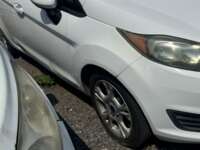 Ford Fiesta 2016  2016 Ford Fiesta Venta Llantas 4