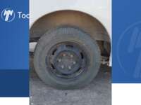 Nissan URVAN 2015  2015 Nissan URVAN Venta Llantas 1