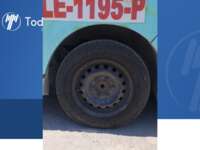 Toyota HIACE 2015  2015 Toyota HIACE Venta Llantas 1