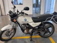 Yamaha YB 125 2017  2017 Yamaha YB 125 Venta Llantas 5