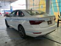 Volkswagen Jetta 2019 4p R-Line L4/1.4/T Tiptronic IMG_6111