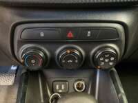 Chevrolet Onix 2023 4p LS L3/1.0/T Aut 2023 Chevrolet Onix Venta Interiores 8