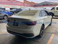 Volkswagen Jetta 2024 4p Comfortline L4/1.4/T Tiptronic IMG_4757