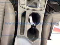 Volkswagen Jetta 2024 4p Comfortline L4/1.4/T Tiptronic IMG_4773