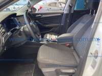 Volkswagen Jetta 2024 4p Comfortline L4/1.4/T Tiptronic IMG_4762