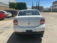 Renault Logan 2023 4p Intens L4/1.6 Aut 2023 Renault Logan Ingreso Exteriores 6