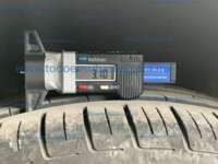 Toyota Prius 2021  IMG_2292