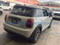 Mini Cooper 2024  IMG_2768