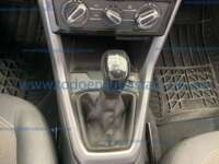 Volkswagen T-Cross 2022 5p Trendline L4/1.6 Tiptronic 2022 Volkswagen T-Cross Ingreso Interiores 13