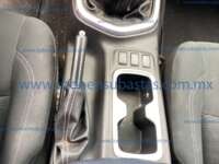 Nissan NP300 Frontier 2022  2022 Nissan NP300 Frontier Ingreso Interiores 12