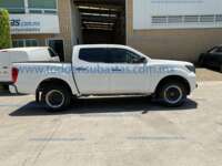 Nissan NP300 Frontier 2022 4p XE L4/2.5 Man 2022 Nissan NP300 Frontier Ingreso Exteriores 4