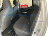 Nissan NP300 Frontier 2022 4p XE L4/2.5 Man 2022 Nissan NP300 Frontier Ingreso Interiores 18