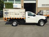 Nissan NP300 Estacas 2021 2p L4/2.5 Man A/A Línea Nueva 2021 Nissan NP300 Estacas Venta Exteriores 4