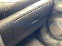 Nissan Kicks 2021 5p Platino Bitono L4/1.6 CVT 2021 Nissan Kicks Ingreso Interiores 12