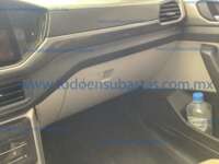 Volkswagen Taigun 2023 5p Highline L3/1.0/T Tiptronic IMG_3442